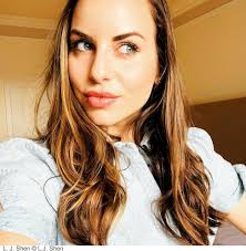 Amazon.com: The Devil Wears Black: 9783736318809: L.J. Shen, Anne  Morgenrau: Books