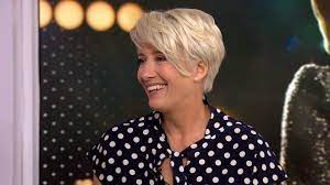 Emma Thompson Dishes On New Movie Late Night Night Hairstyles Short Hair Styles Emma Thompson