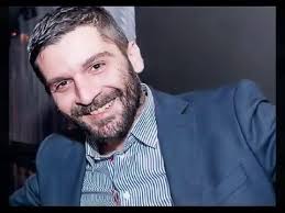 Μέλος της ομάδας της αεκ για το σύνολο της καριέρας του, αποτελεί έναν από τους πιο εξέχοντες ποδοσφαιριστές. Stelios Manwlas Korte Sto Laoyto Youtube