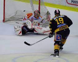 Get the latest news, stats, videos, highlights and more about right wing mikael renberg on espn.com. Fotograf Lulea Fotomicke En Vanlig Dag Pa Jobbet