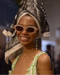 chrisekelley el cantante de Chapel of Roses, escribió “It's Not Nothing” en  2016 mientras trabajaba en su proyecto solista Lost American en Barcelona,  reflexionando sobre el amor tras su reciente divorcio. Tras