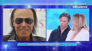 Molto importante la storia che c'è stata tra simona izzo e antonello venditti, che sono stati sposati dal 1975 al 1978. Francesco Venditti Il Mio Rapporto Con Papa Antonello Domenica Live Video