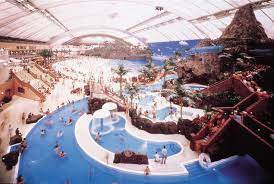 Kids Paradise All Year Round Indoor Waterpark Beaches In The World Indoor Beach