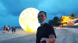 Shop for 86 deals across a selection of hotels, starting at usd 9 per night. Vlog29 Bulan Tiruan Pantai Batu Hitam Kuantan Youtube