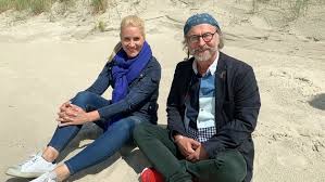 Judith rakers born 6 january 1976 in paderborn west germany is a german journalist and television presenter thomas heinze bel gt judith rakers. Nordseeinseln Mit Judith Rakers Ndr De Fernsehen Programm Epg