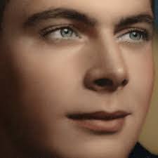 Earl Samuel's Instagram, Twitter & Facebook