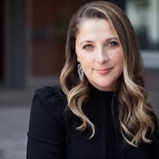 Rochelle Duff's Instagram, Twitter & Facebook