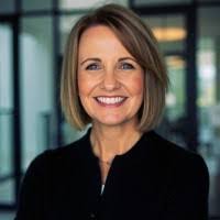 Nikki Nutt's Instagram, Twitter & Facebook