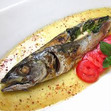 E' un piatto saporito senza l'aggiunta di alcun altro condimento e potete gustarlo con riso bianco. Ricetta Sgombro Arrosto