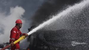 Carilah satu perkataan yang meliputi pengertian kedua kata tadi example ayam itik : Politikus Golkar Pertanyakan Soal Demo Warga Sebelum Kilang Balongan Terbakar Ini Jawaban Pertamina Tribunnews Com Mobile