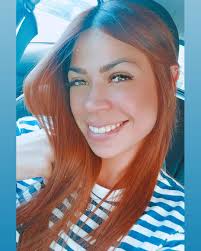 En medio de to', practica el verbo de una sonrisa, es contagiosa y te hará  sentir q todo va estar bien....y lo estará...! Amén!