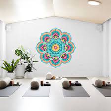 Mandala is the primary suite, and is designed as a hexagonal studio unit with a skylight and cozy living space. Grosse Wand Mandala Wandbild Fur Yoga Studio Grosse Mandala Etsy