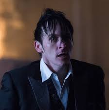 Miglior pinguino? : r/batman