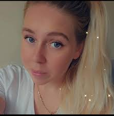 Alison Plummer's Instagram, Twitter & Facebook