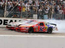 Stewart seemed to come out of nowhere in those 10 races, coming from passing earnhardt would be easier said than done. Otdih In 2003 Ricky Craven And Kurt Busch Battled To The Finish At Darlington In What Is Tied For The Closest Cup Series Finish Of All Time Of 0 002 Seconds Nascar