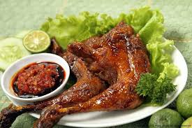 Kemudian ambilah bagian drumsrick bawah, lalu sisihkan demikian tadi cara membuat sayap ayam saus cabe rawit. Enak Sekali Ya Ayam Betutu Khas Bali Yang Tersaji Dalam Resep Dibawah Ini Bali Memang Merupakan Salah Satu Daerah Ku Resep Ayam Resep Masakan Resep Sayap Ayam