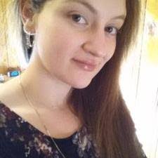 Bobbi Spence's Instagram, Twitter & Facebook