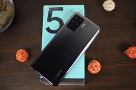 OPPO Reno5 F Review: Sleek, Bold, with ...