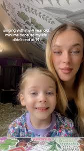 Hannah Meek's Instagram, Twitter & Facebook