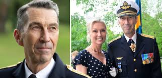 General Micael Bydén lämnade frun