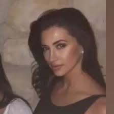 Elle Lambert (ellelambert28)