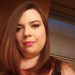 Tara Schell's Instagram, Twitter & Facebook