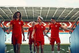 Thailande maillot pays de galles domicile 2020. Les Maillots Adidas Du Pays De Galles Pour L Euro 2020 Footpack