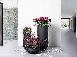 Blumenkubel Schwarz Rund 22 X 22 X 55 Cm Annecy Beliani De Pflanzkubel Blumenkubel Gross Blumenkubel