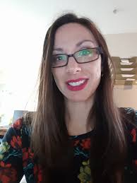 Not a food related post... But making your own lipstick in the kitchen is  something I'm really enjoying...and counts as cooking....coz u really have  to cook it.... So here's a glimpse of