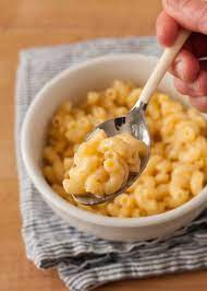 How To Make One Bowl Microwave Macaroni And Cheese Recipe Recipes Mug Recipes Macaroni And Cheese