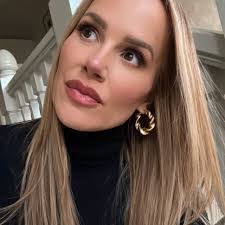 Whitney Harrington's Instagram, Twitter & Facebook