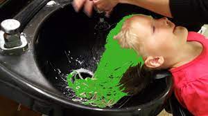 The good news is your hair didn't actually change color. How To Remove Green From Hair Chlorine Turned Hair Green Youtube