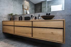 Hos rotpunkt tilbyder vi møbler til badeværelset, der er lidt ud over det sædvanlige. Badevaerelser Og Badevaerelsesmobler Scharling Woodwork