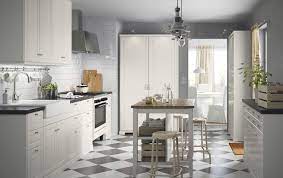 Mobili E Accessori Per L Arredamento Della Casa Progetti Di Cucine Decorazione Cucina Cucine Bianche Moderne