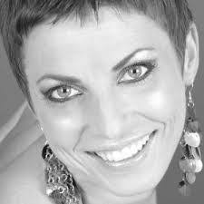 Marina Roche's Instagram, Twitter & Facebook