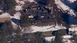 •authorities believe fugitive christopher dorner was inside a big bear log cabin as it was engulfed by flames on thursday afternoon. 200k Settlement For Owners Of Cabin Where Chris Dorner Committed Suicide Abc7 Los Angeles