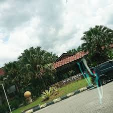 Felda residence hot springs mainly receives day visitors. Pendapat Aku Mengenai Felda Residence Hot Spring Sg Klah Sungkai Ben Ashaari