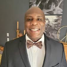 Seth Leary's Instagram, Twitter & Facebook