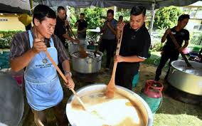 Resepi bubur lambuk via filaterritory.blogspot.com. Bubur Lambuk Perisa Tomyam Popular Di Johor