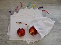 Sac Reutilisables Pour Fruits Et Legumes Tuto En 2020 Sac Reutilisable Diy Bebe Fruits Et Legumes
