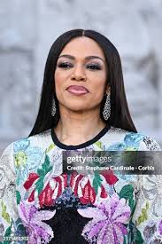 Ella Peters attends the Elie Saab Paris Womenswear Spring-Summer 2025...  News Photo