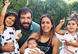 View the profiles of people named victoria patrocinio patrocinio. Sem Maos A Medir Filha Mais Velha De Carolina Patrocinio Ajuda Irma Veja O Video