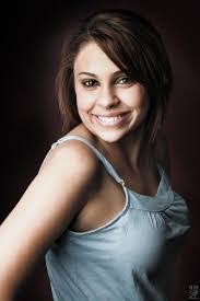 Jess Bailey's Instagram, Twitter & Facebook