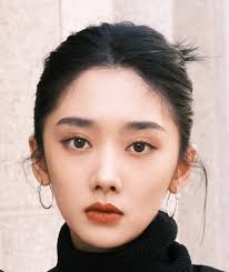 Wang Ying's Instagram, Twitter & Facebook