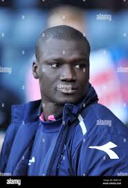 Papa bouba diop immagini e fotografie stock ad alta risoluzione