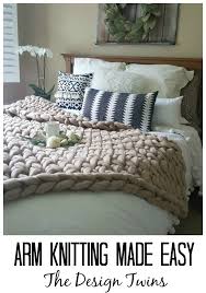 I did about 30 rows, using my own lap as a guide for whether it was i just started arm knitting and i love it!! Arm Knitting Guide For Beginners How To Arm Knit A Blanket