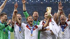 Deutschland ist die erste mannschaft aus europa, die in südamerika den titel holt. 90 Jahre Fussball Wm Alle Weltmeister Zdfmediathek