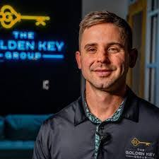 Alex Worrell's Instagram, Twitter & Facebook