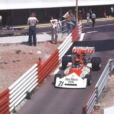 Gli anni '80 ha portato due vittorie popolari il circuito è stato completamente ricostruito ed è attualmente utilizzato come pista di prova di f1. Motorlat El Circuito Paul Ricard Tuvo Cesped Alguna Vez