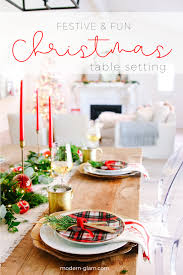 Vintage Modern Christmas Table In White And Red Modern Glam Christmas Table Settings Christmas Table Modern Christmas